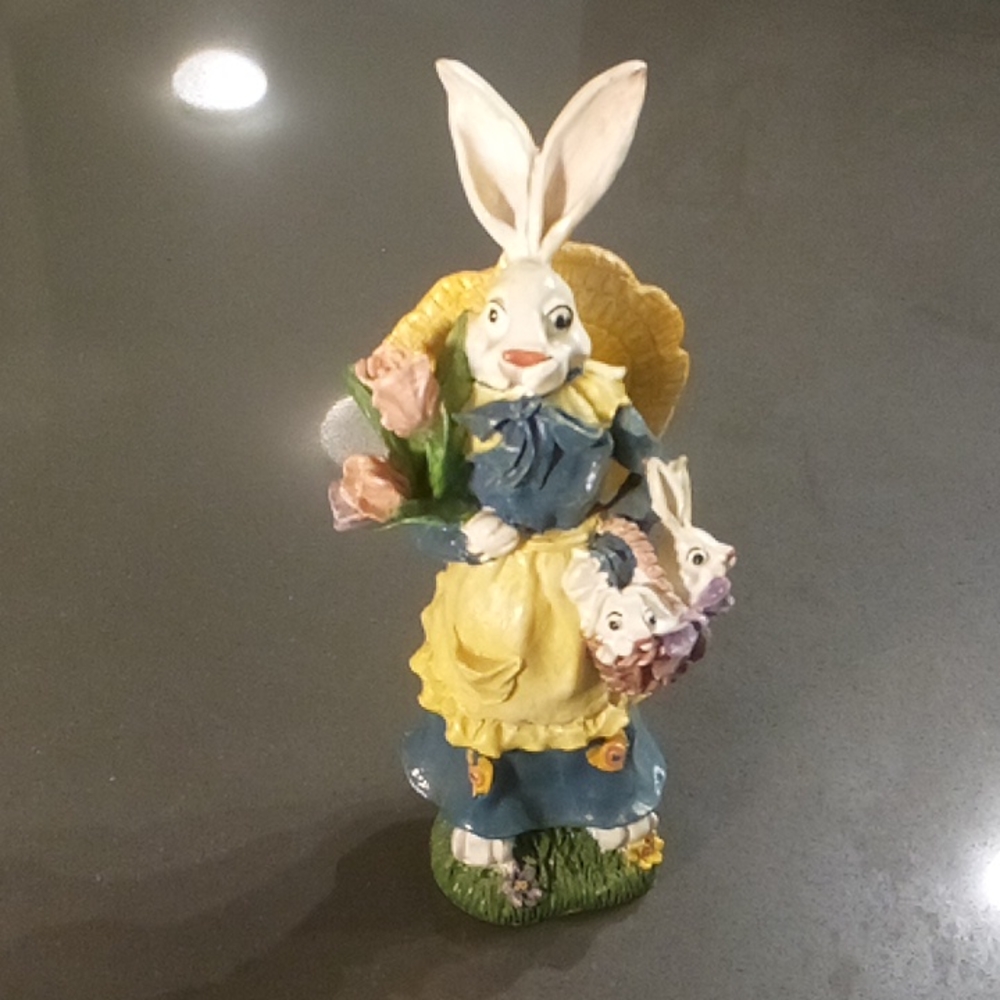 Vintage Peter Rabbit Figurine